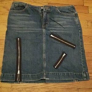 Levi's denim skirt size 9 juniors